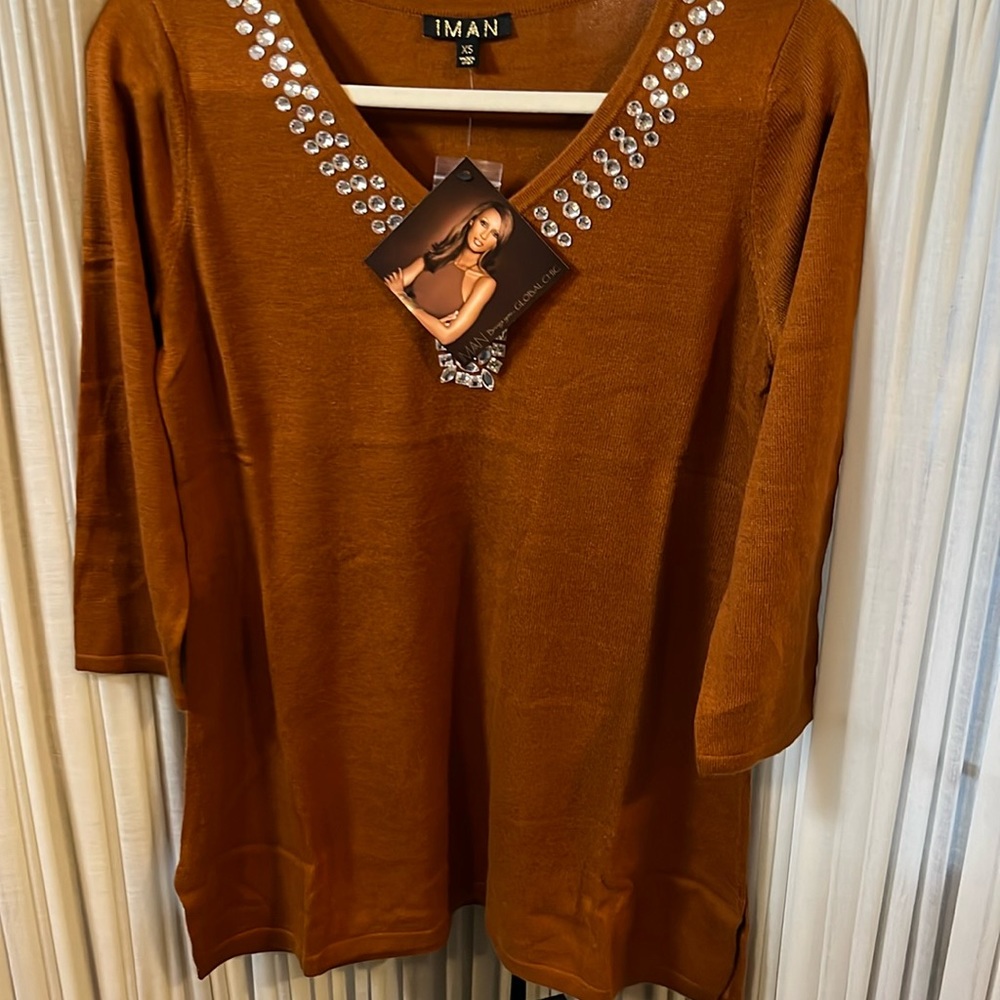 New Iman Brings You…Global Chic XS Sweater Brown and Adorned W/Jewels🌺